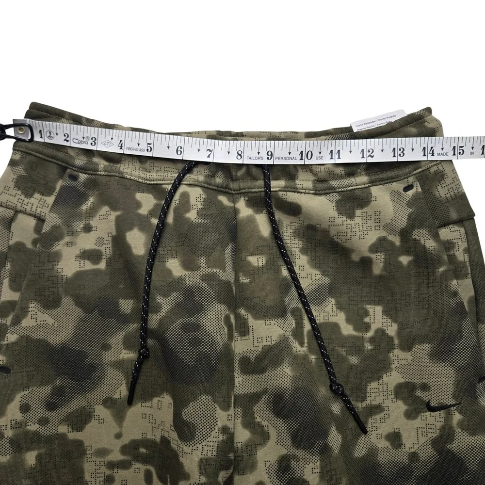 Nike Tech Fleece Mens Small Camo Sweatpants‎ Olive Green Digital Camo II1324-276